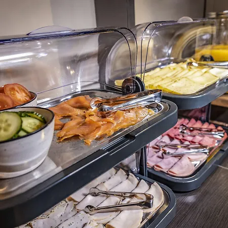 Ξενοδοχείο Atlantis 3*