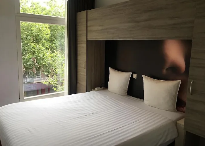 아틀란티스 호텔 3*